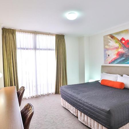 Indulge Apartments - Ontario Mildura Bagian luar foto