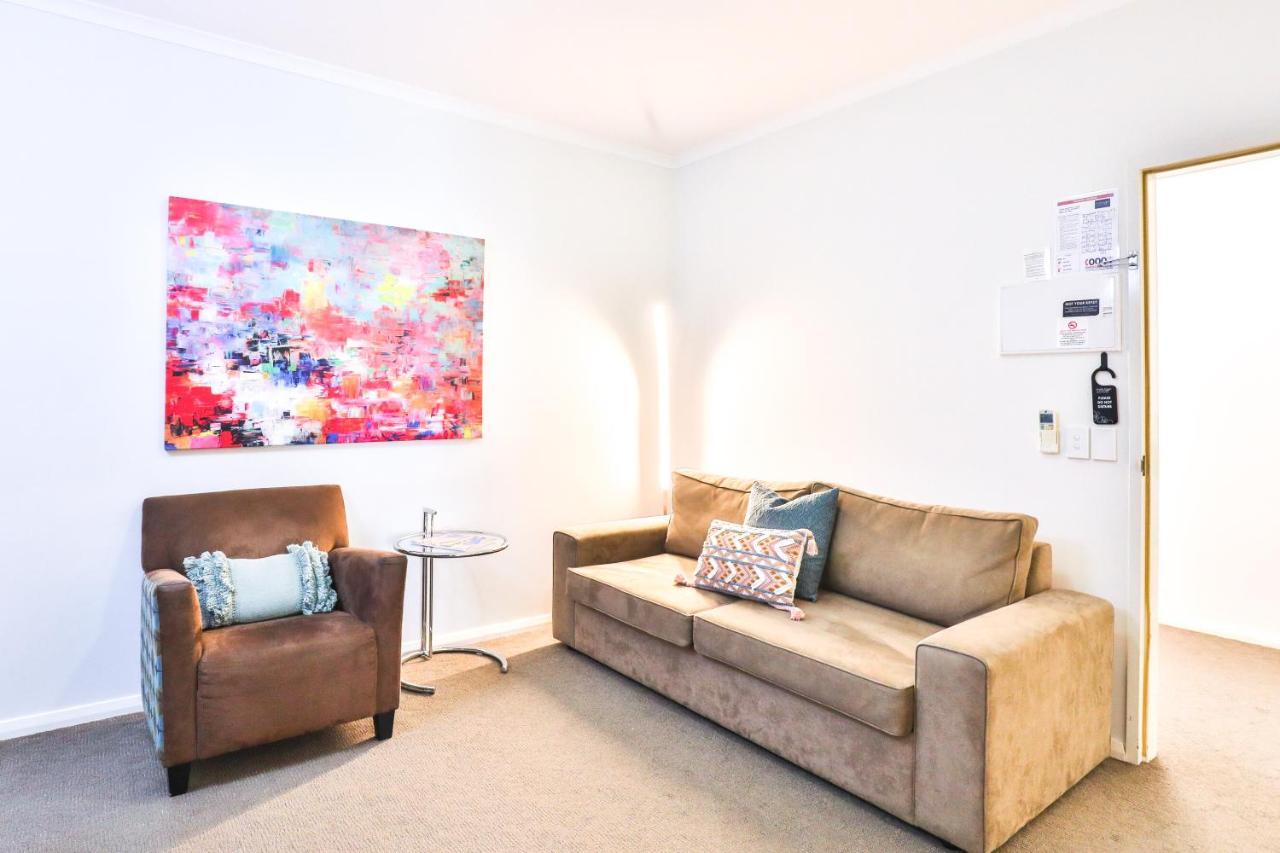 Indulge Apartments - Ontario Mildura Bagian luar foto