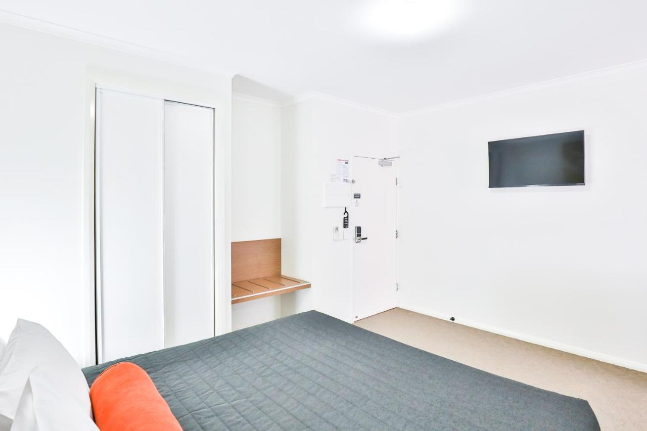 Indulge Apartments - Ontario Mildura Bagian luar foto