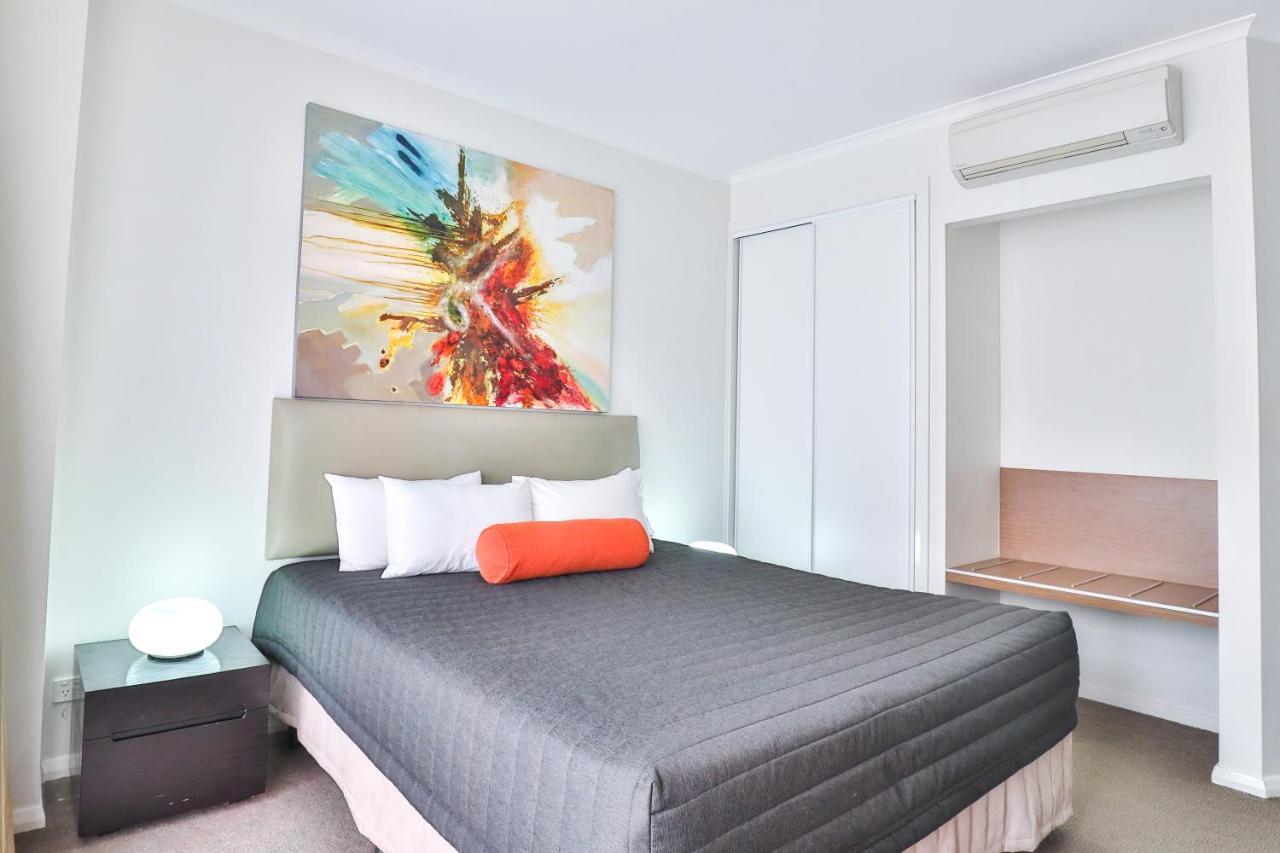 Indulge Apartments - Ontario Mildura Bagian luar foto