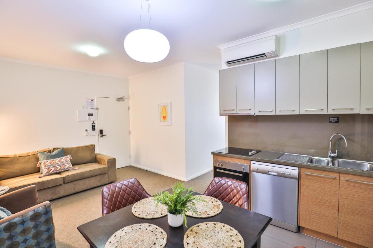 Indulge Apartments - Ontario Mildura Bagian luar foto