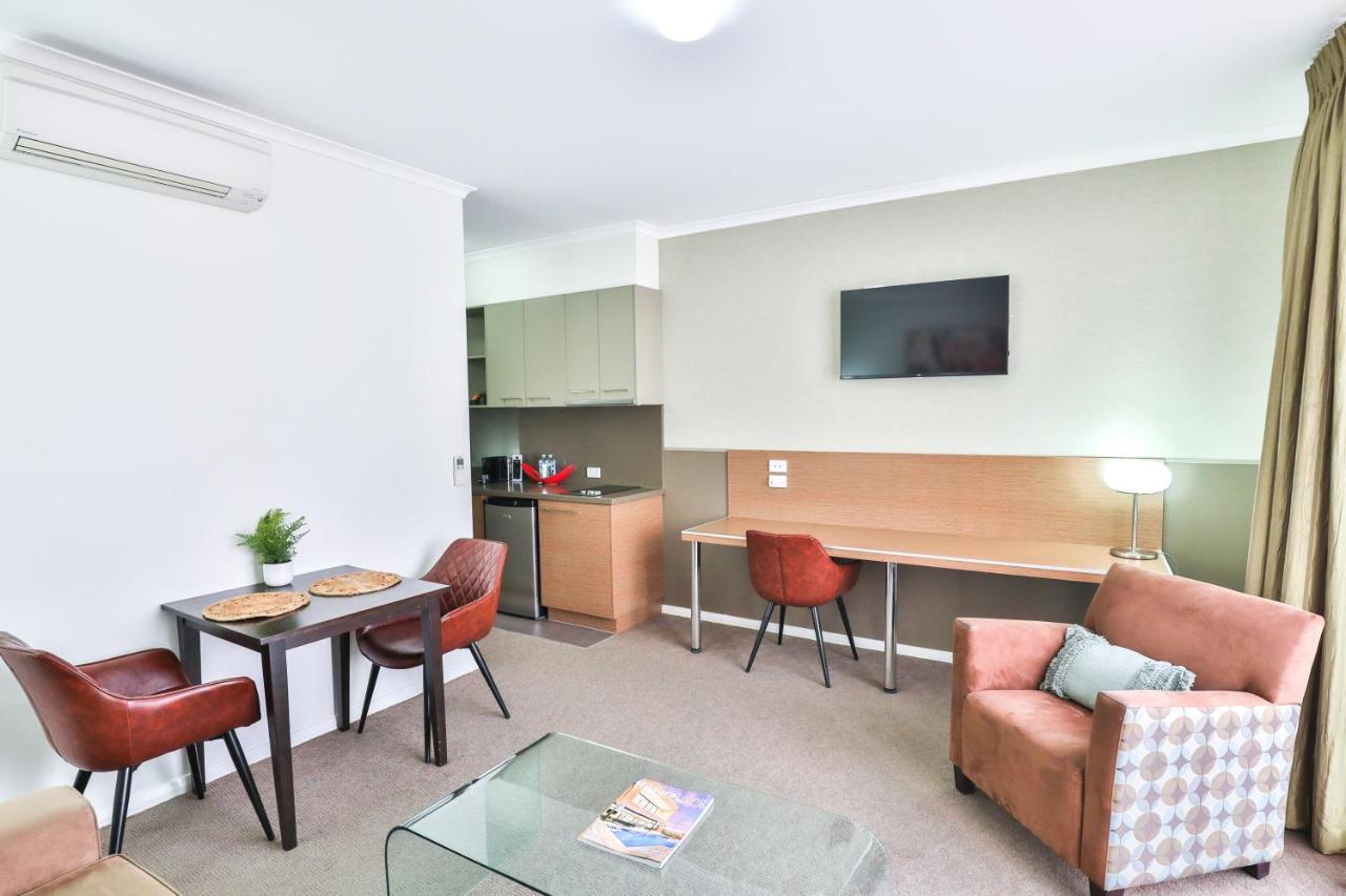 Indulge Apartments - Ontario Mildura Bagian luar foto