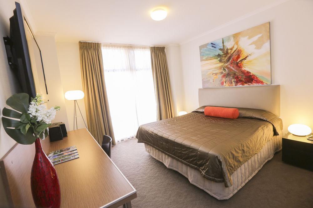 Indulge Apartments - Ontario Mildura Bagian luar foto