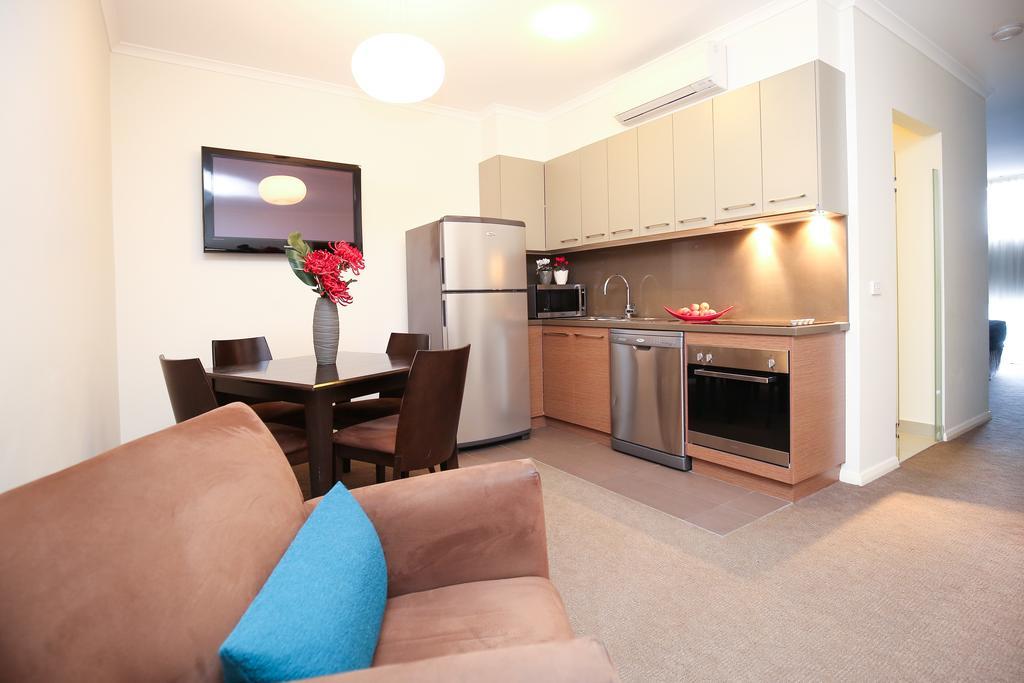 Indulge Apartments - Ontario Mildura Bagian luar foto