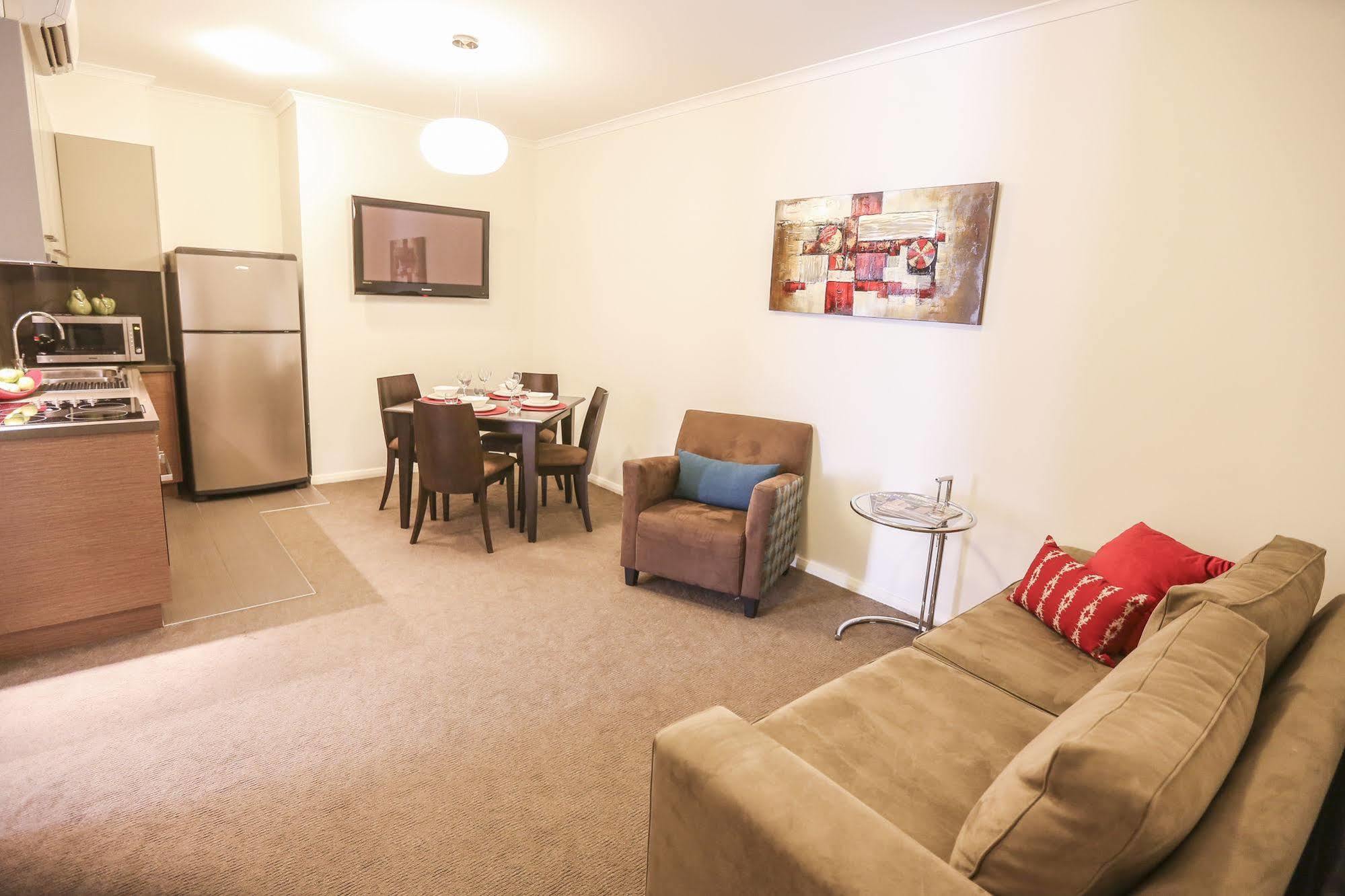 Indulge Apartments - Ontario Mildura Bagian luar foto