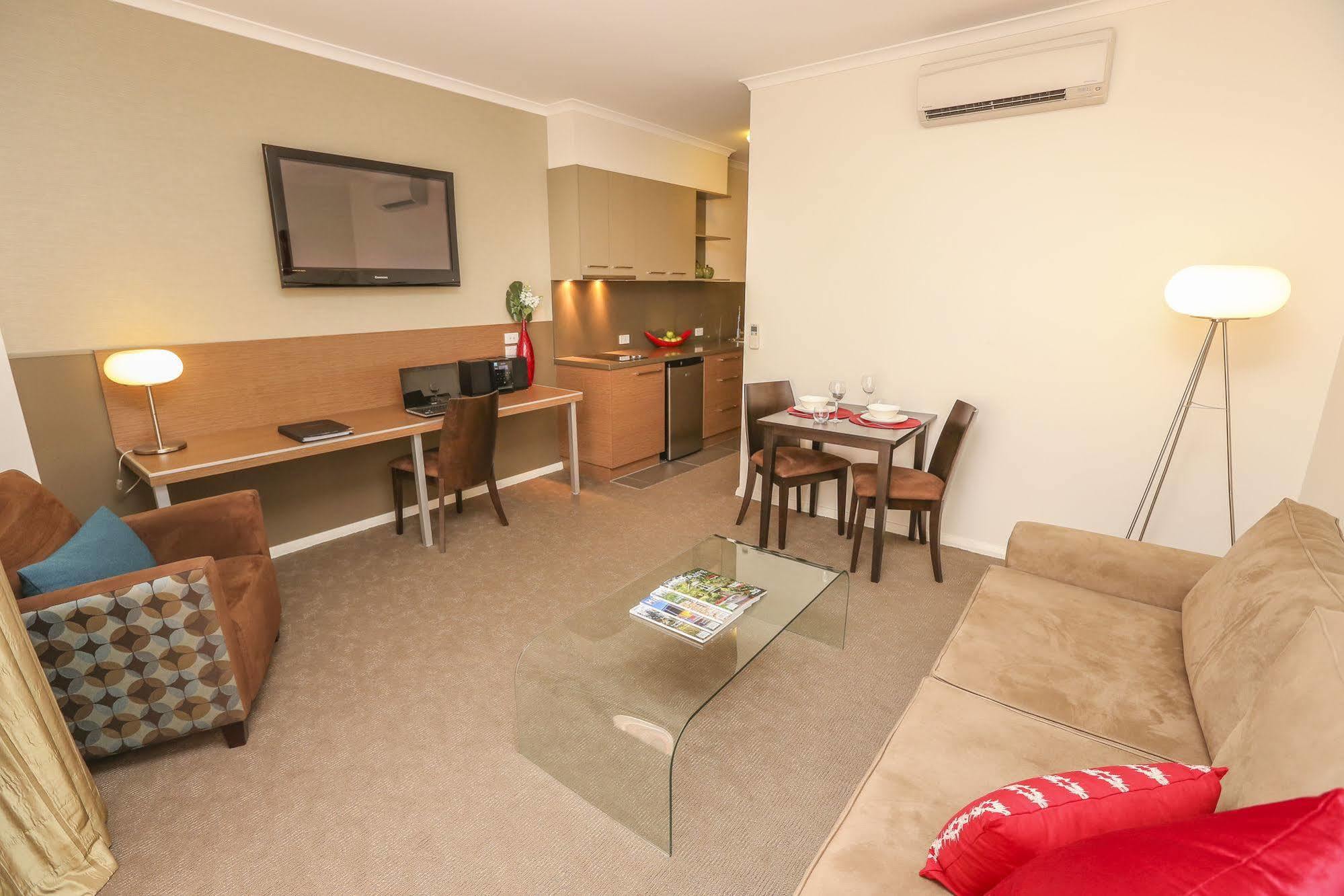 Indulge Apartments - Ontario Mildura Bagian luar foto