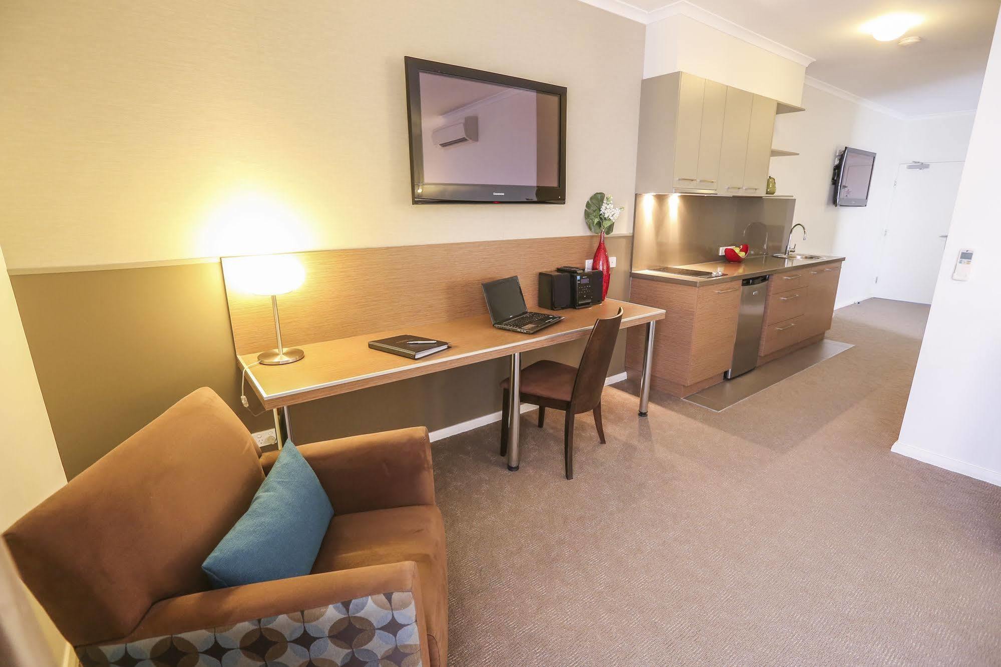Indulge Apartments - Ontario Mildura Bagian luar foto