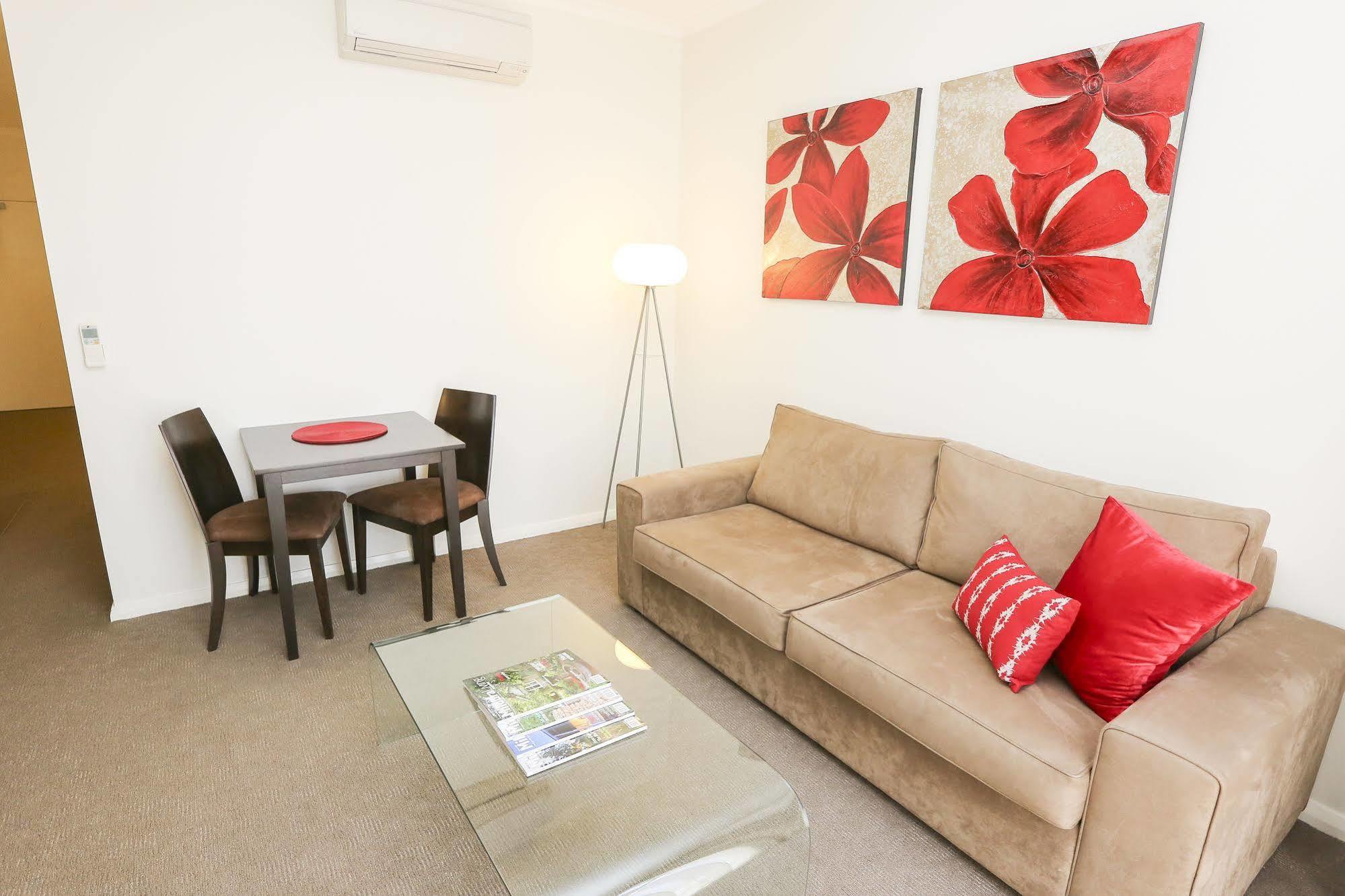 Indulge Apartments - Ontario Mildura Bagian luar foto
